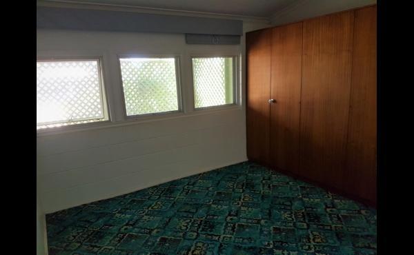2/567 Ross River Road KIRWAN Main Bedroom (1-1)
